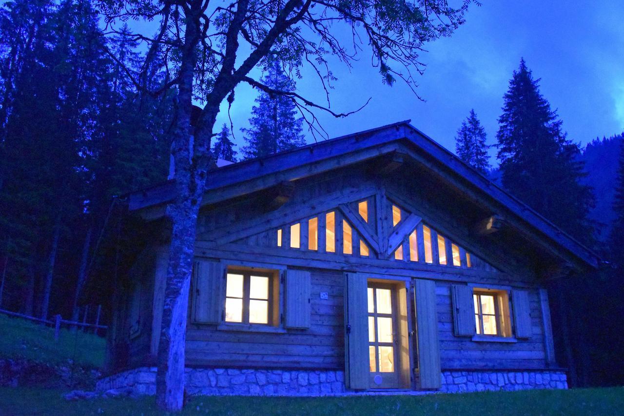 Chalet Brenta Dolomites مادونا دي كامبيليو المظهر الخارجي الصورة